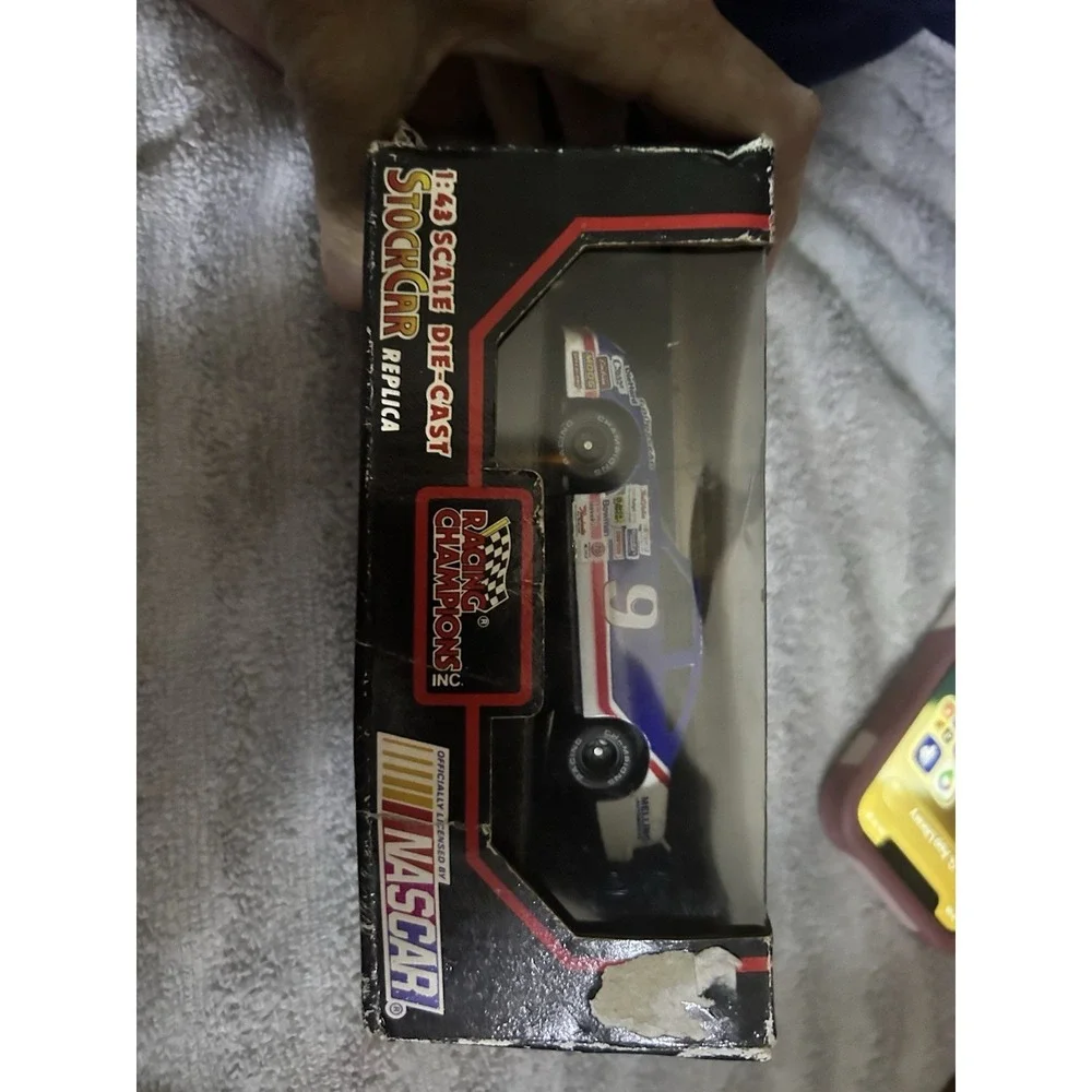 Racing Champions 1991 Rusty Wallace Pontiac 1:43 Diecast Car New